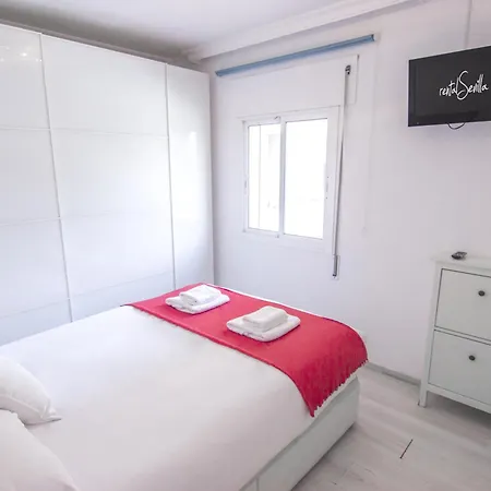 Rentalsevilla Lopez De Gomara Ii Sevilla